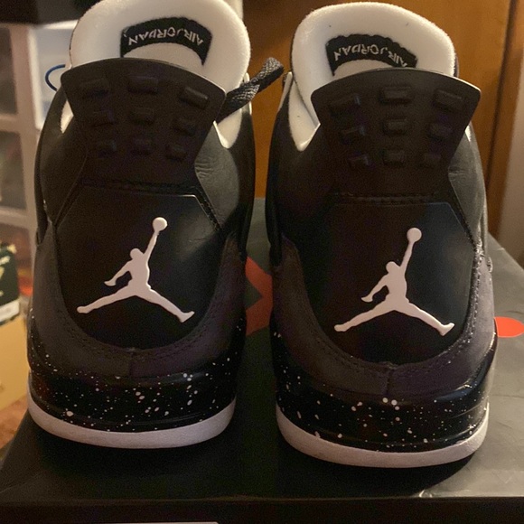 Jordan 4 - Picture 6 of 9